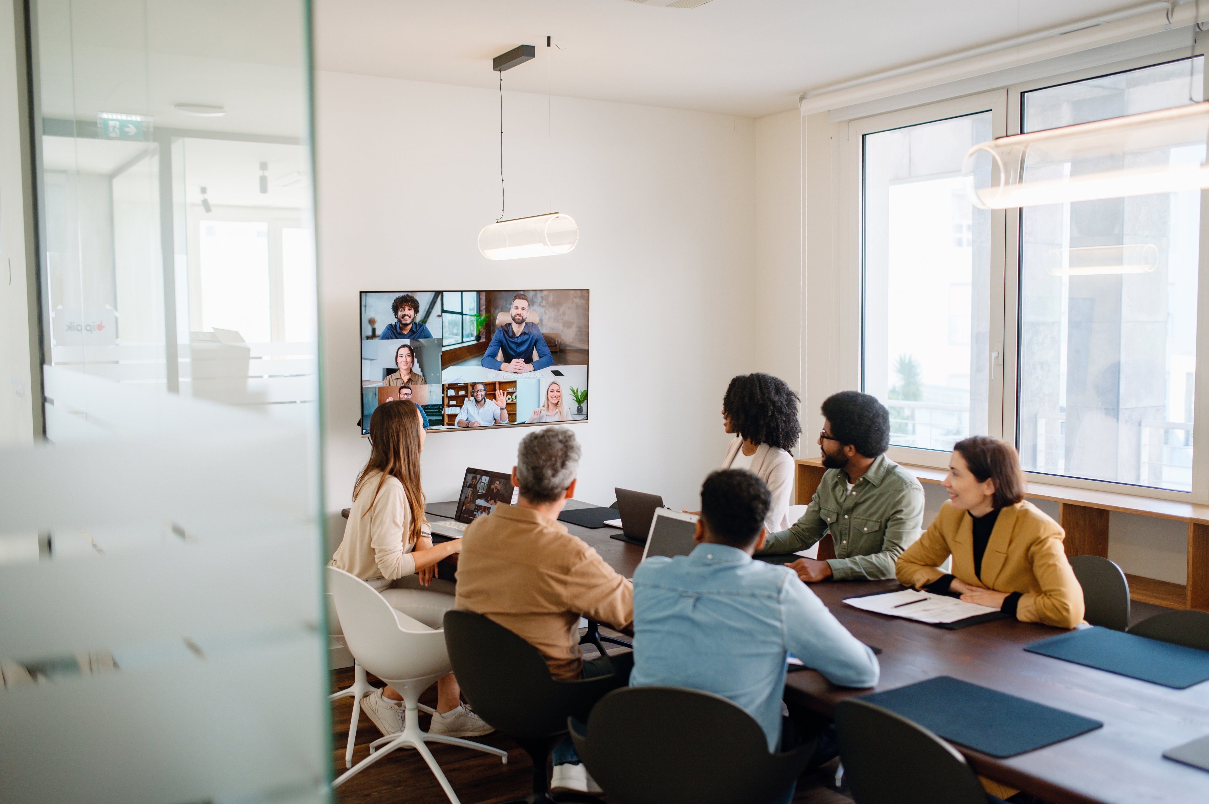  COMUNICACIÓN Y COLABORACIÓN EN ENTORNOS HÍBRIDOS